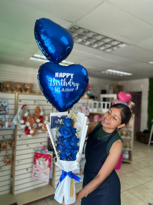 12 rosas azules